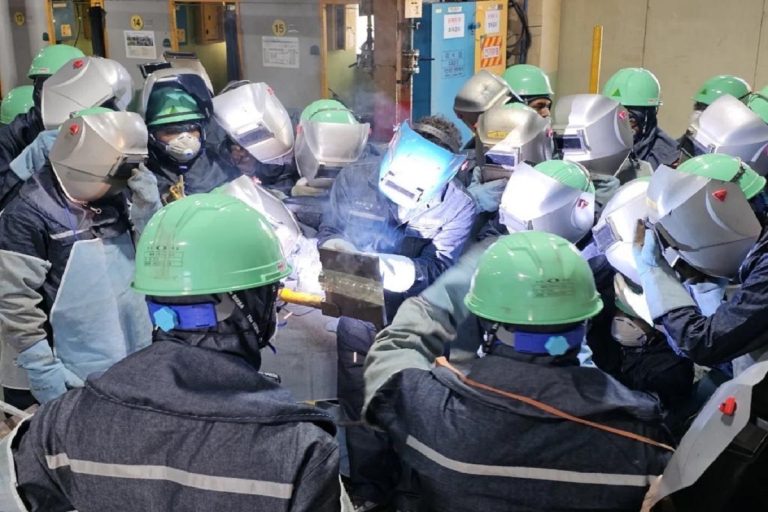 3751681b-0809-4ca6-ae7a-4fa694c3d42c